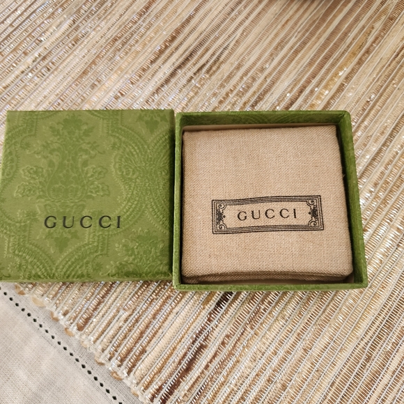 Gucci Sterling Silver Trademark Logo Engraved Earrings - Picture 5 of 9